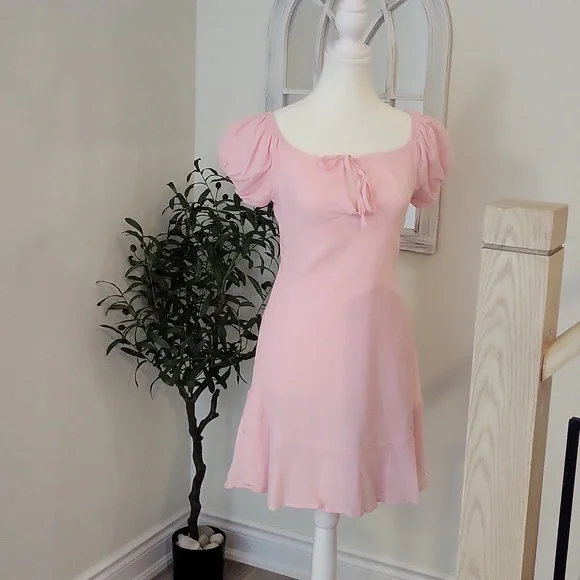 Pink Dress - Picture 2 of 3